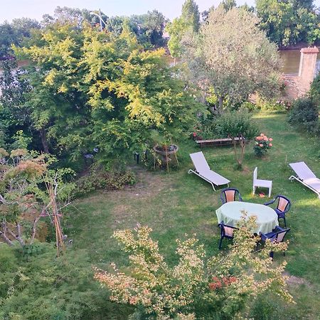 Les Balcons Sur La Loire Bed & Breakfast Chalonnes-sur-Loire Exterior photo